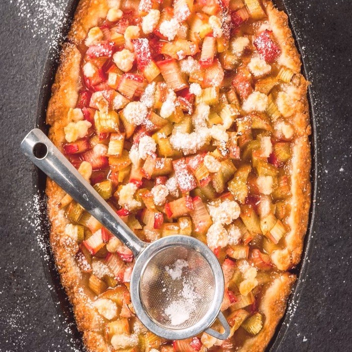 Quark and Rhubarb Pie